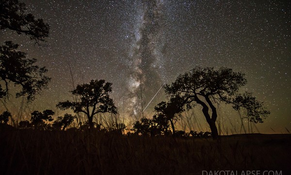 Meteor with persistent train – October 2012. One year earlier, I captured the same phenomena, in the same spot.